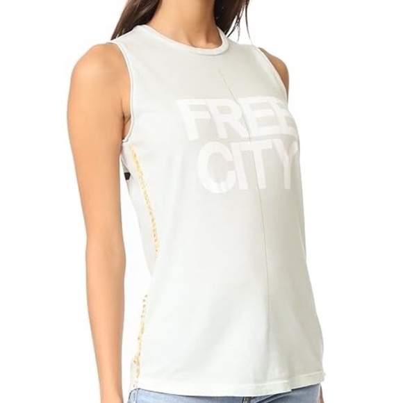 FREECITY Women's Str8up Golden Pins Sleeveless T-Shirt, Magical White Rabbit, NW - Picture 1 of 10